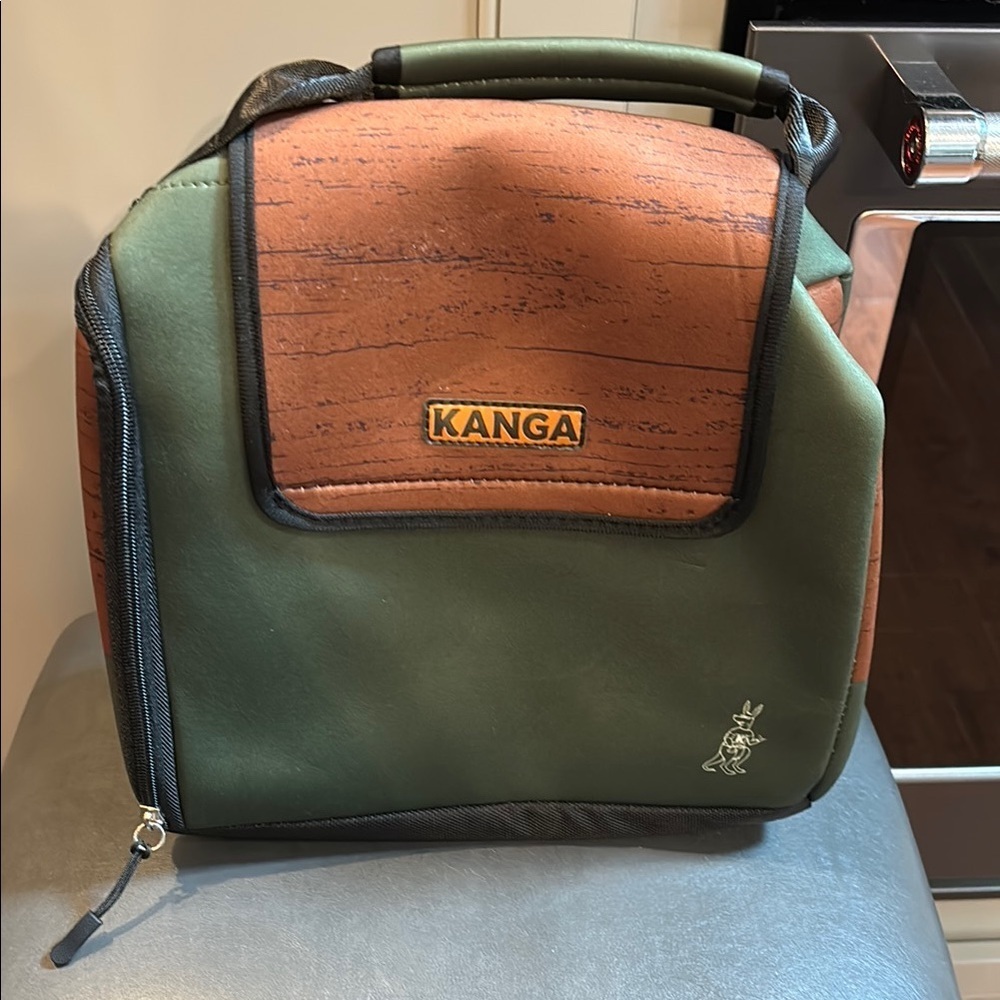 Kanga Coolers 12-Pack Kase Mate Green/ Woodgrain Handle Iceless